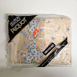 NWT Vintage Pequot Percale Fitted Sheet